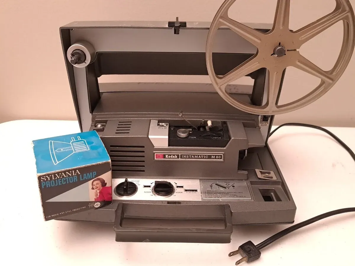 柯達 Instamatic 8mm 和 Super 8 錄影帶投影機