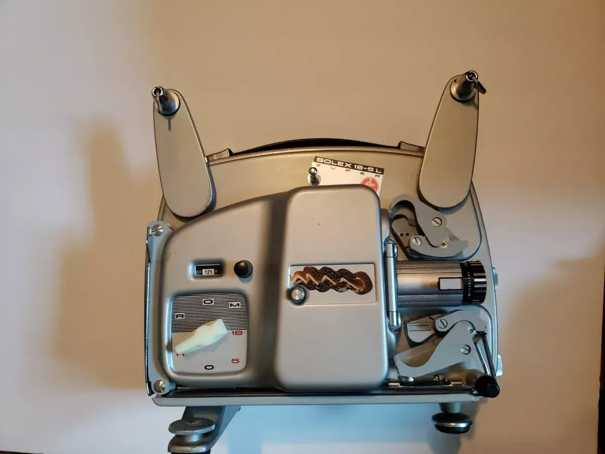 Bolex Paillard 18-5 L Super 8毫米錄影帶投影機