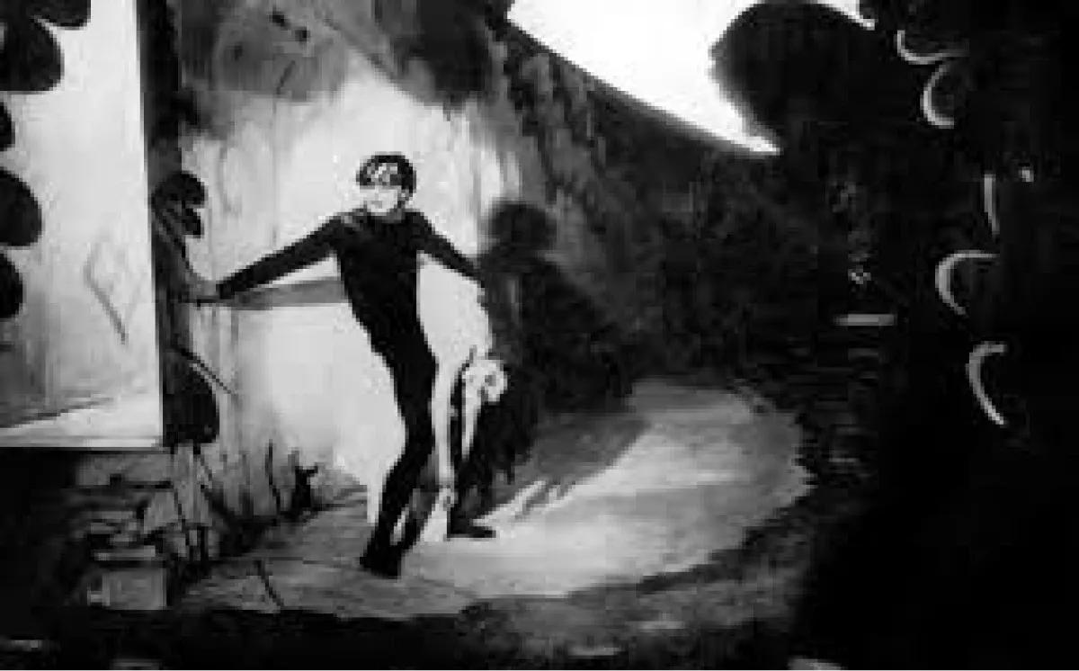 The Cabinet of Dr. Caligari (1920) 