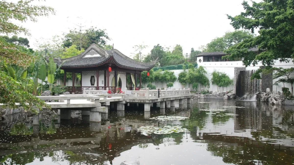 Kowloon Walled City Park